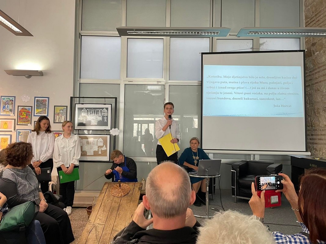 KOTORIBA ‘Moj zavičaj jučer, danas, sutra – Kotoriba’ među četiri najbolja projekta osnovnih škola iz cijele Republike Hrvatske KOTORIBA ‘Moj zavičaj jučer, danas, sutra – Kotoriba’ među četiri najbolja projekta osnovnih škola iz cijele Republike Hrvatske