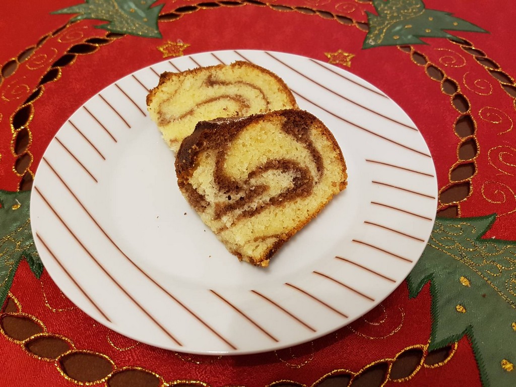 KAJ SE FINO PEČE? Mramorni kuglof – ukusan i prozračan kolač prošaranog izgleda