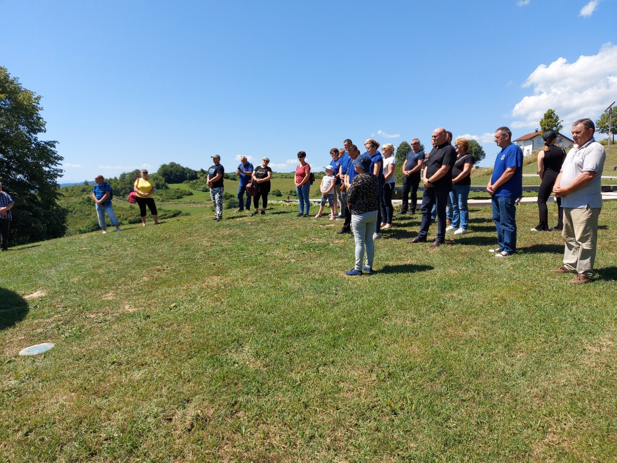 FOTO Društvo ‘Veteran’ povodom Oluje obišlo donje Pounje gdje je ratovalo prije 26 godina