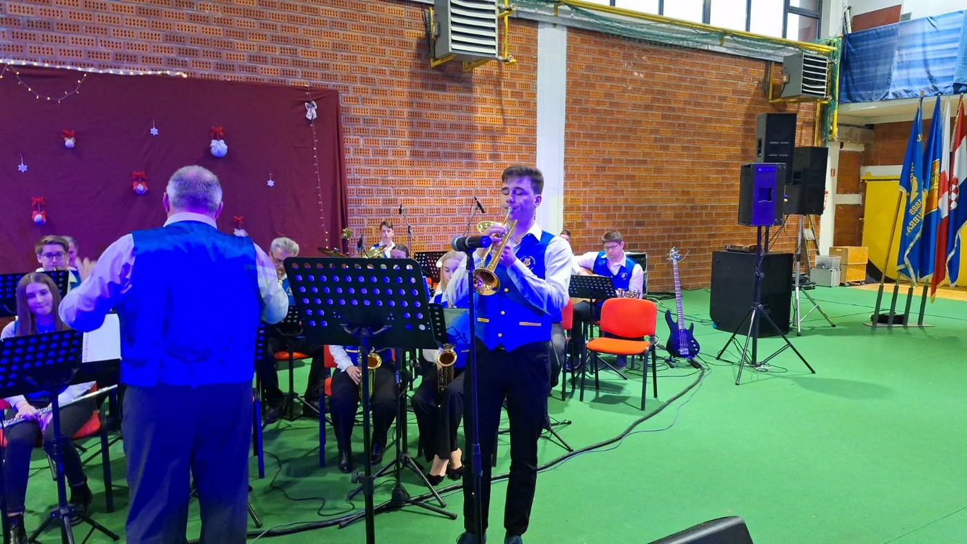Koncert puhačkog orkestra Donja Dubrava