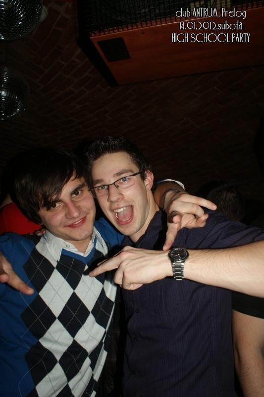 slika0075 Antrum (Subota, 14.1.2012) slika0075 Antrum (Subota, 14.1.2012)