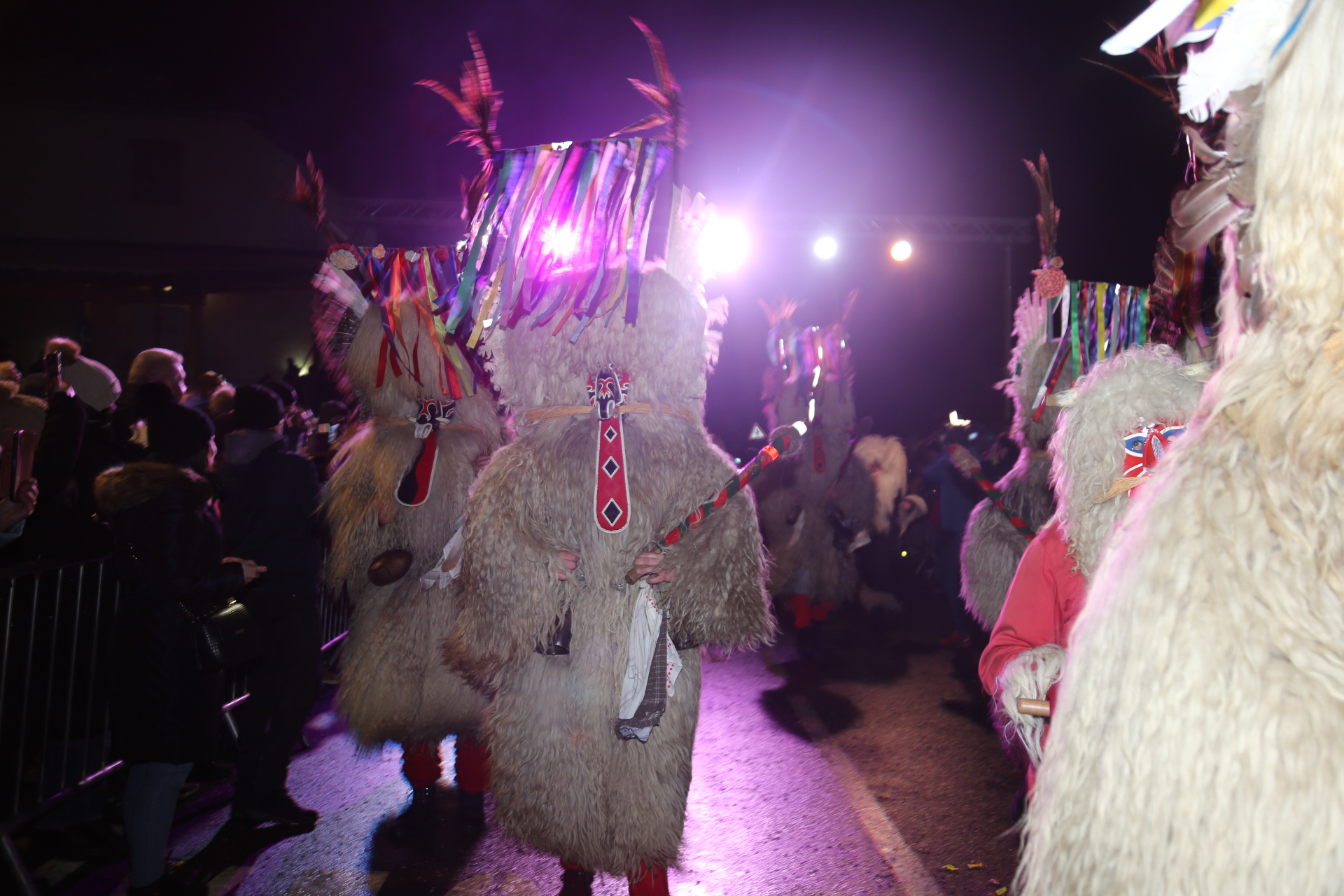BILO JE ZANIMLJIVO Svetomartinski Krampuslauf opet oduševio brojne posjetitelje BILO JE ZANIMLJIVO Svetomartinski Krampuslauf opet oduševio brojne posjetitelje