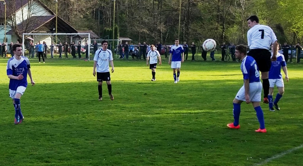 20150412172259940207