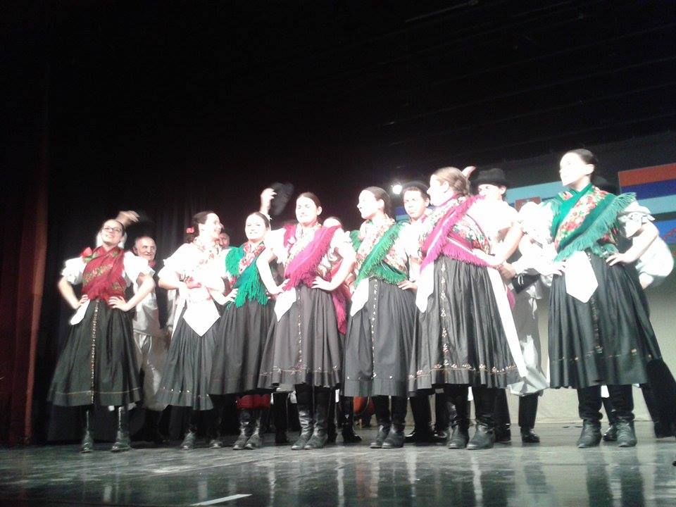 1126958916116045090876316847809