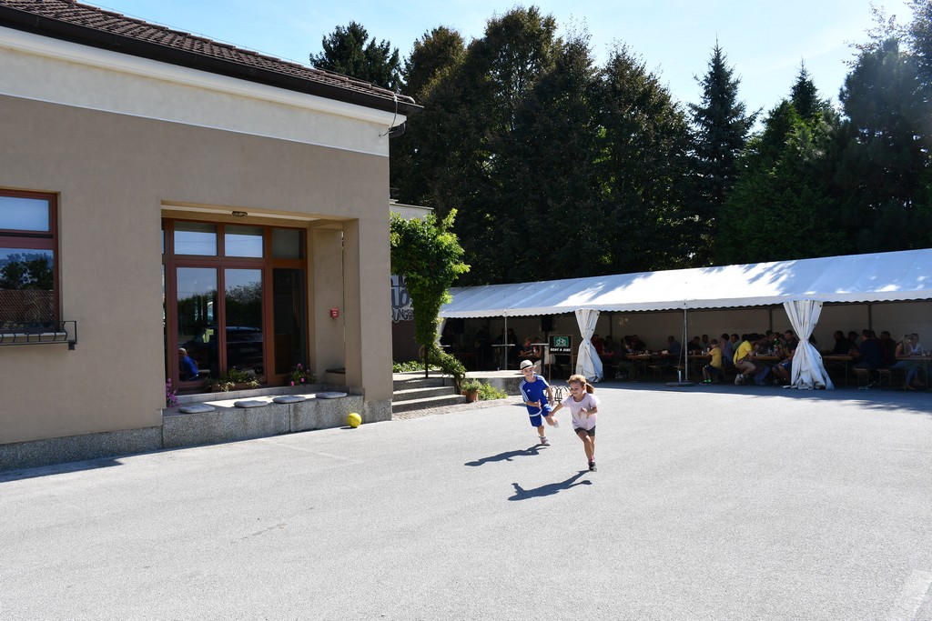 ZAHVALILI IM Ručak za istinske heroje Pušćina