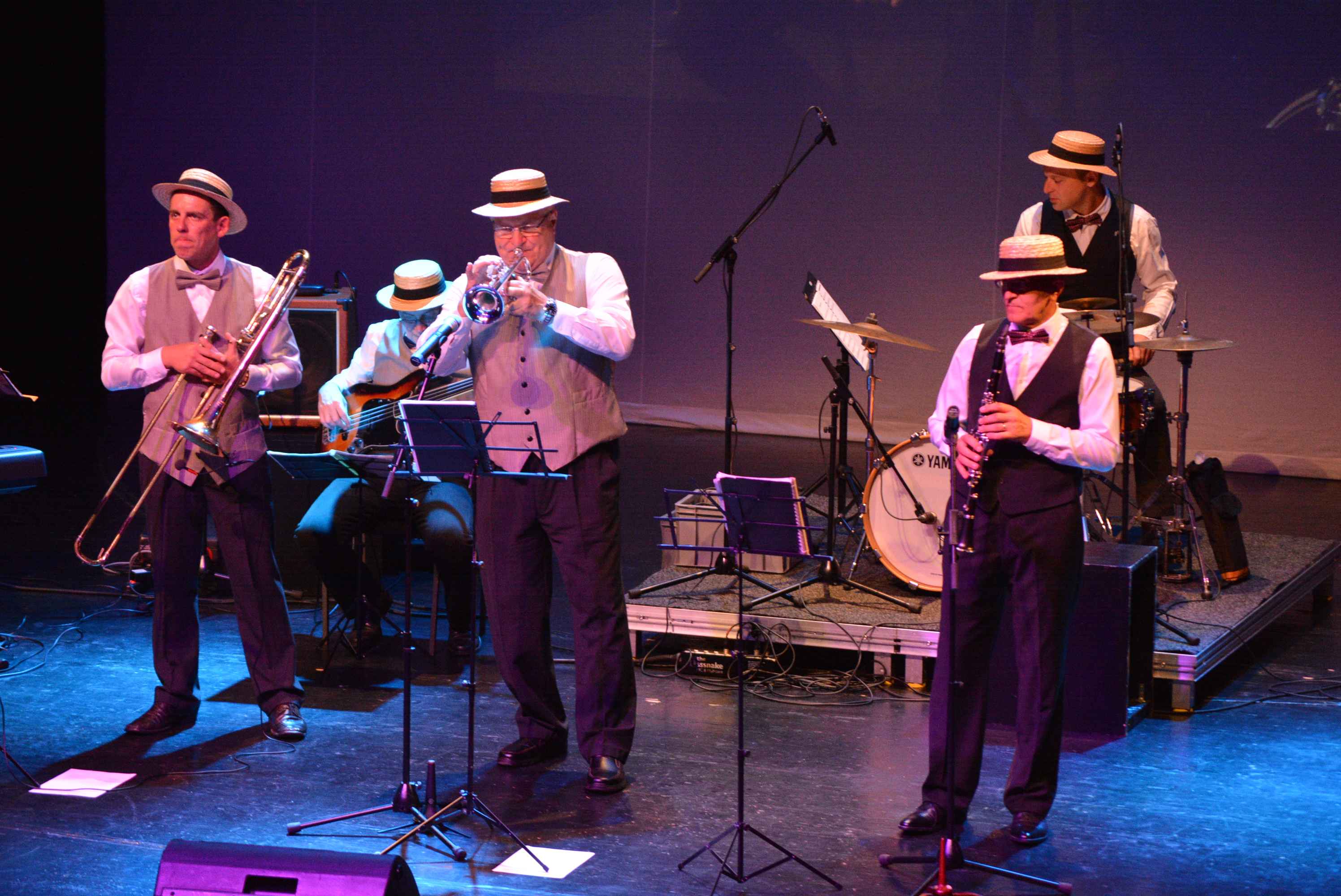 FOTO I VIDEO Dixieland band proslavio velikih 25 godina u glamuroznom stilu, publika ostala očarana