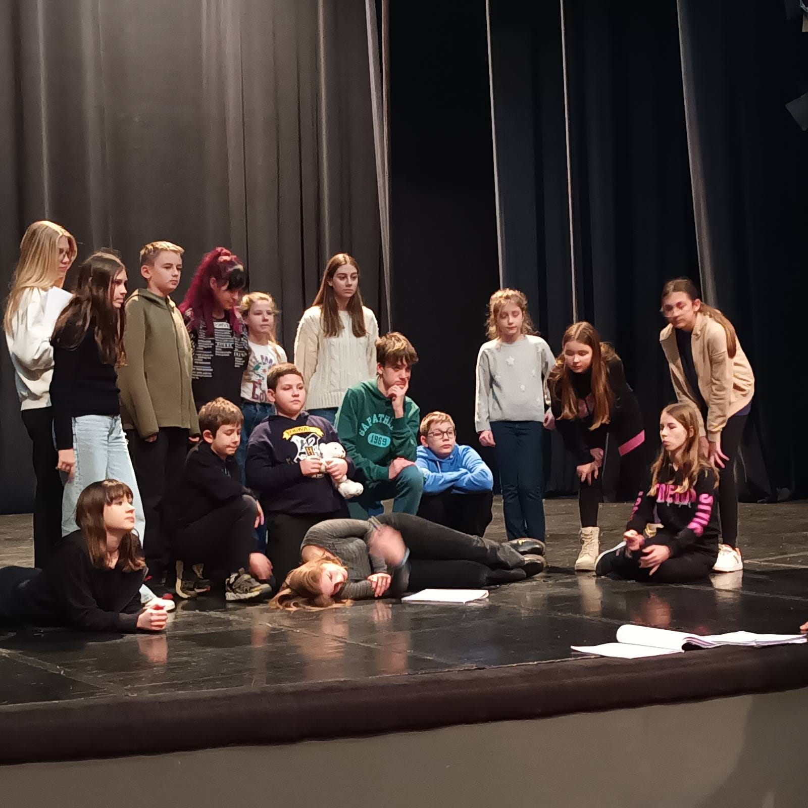 VELIKI ROĐENDAN Dramski studio ‘Dada’ ove godine slavi 20 godina rada uz premijeru predstave ‘Petar Pan’ VELIKI ROĐENDAN Dramski studio ‘Dada’ ove godine slavi 20 godina rada uz premijeru predstave ‘Petar Pan’