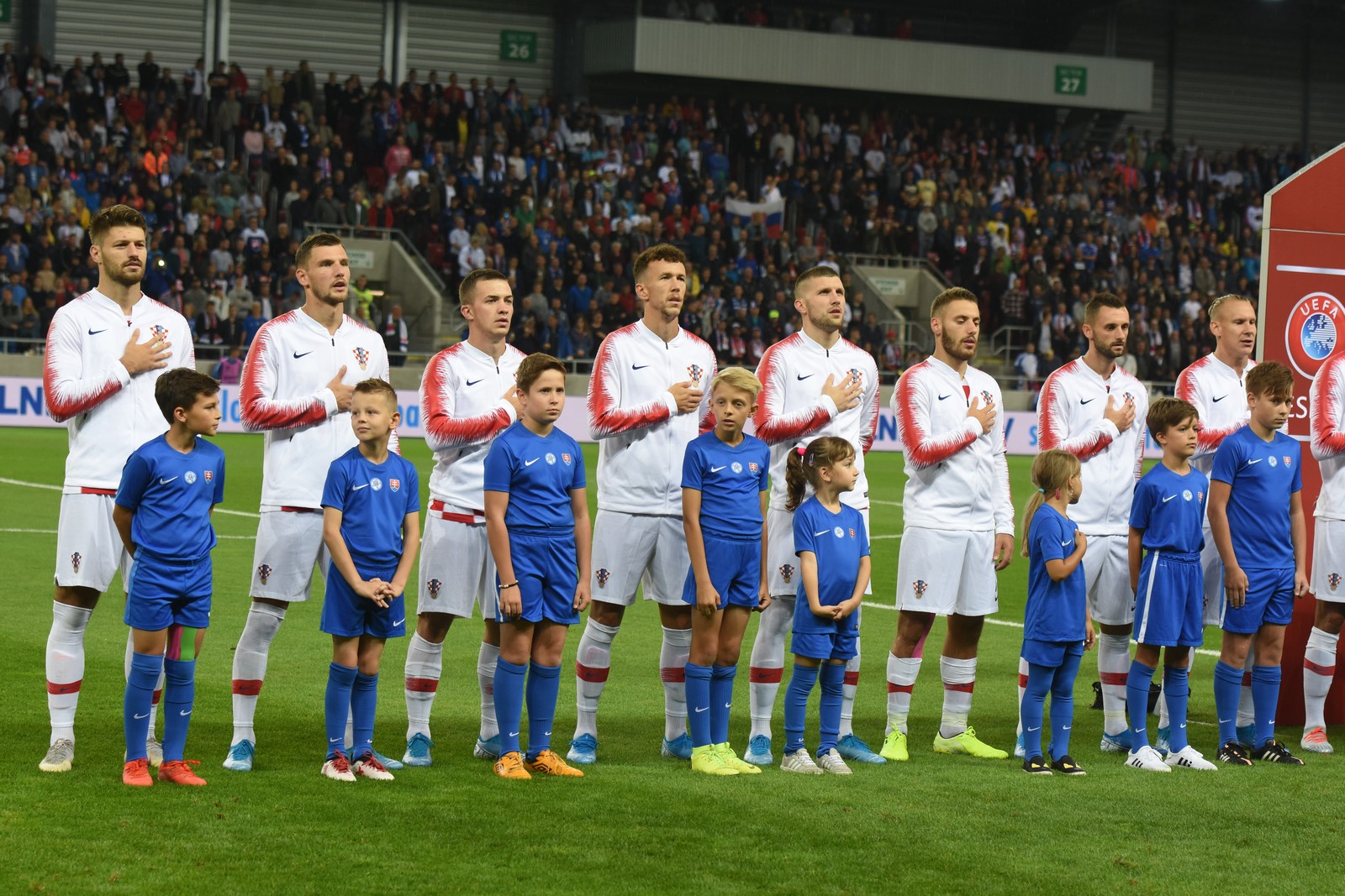 Image 3833535 (auto) Image 3833535 (auto)