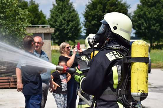 Vatrogasna vježba u tvrtki Kerbek u Donjem Kraljevcu