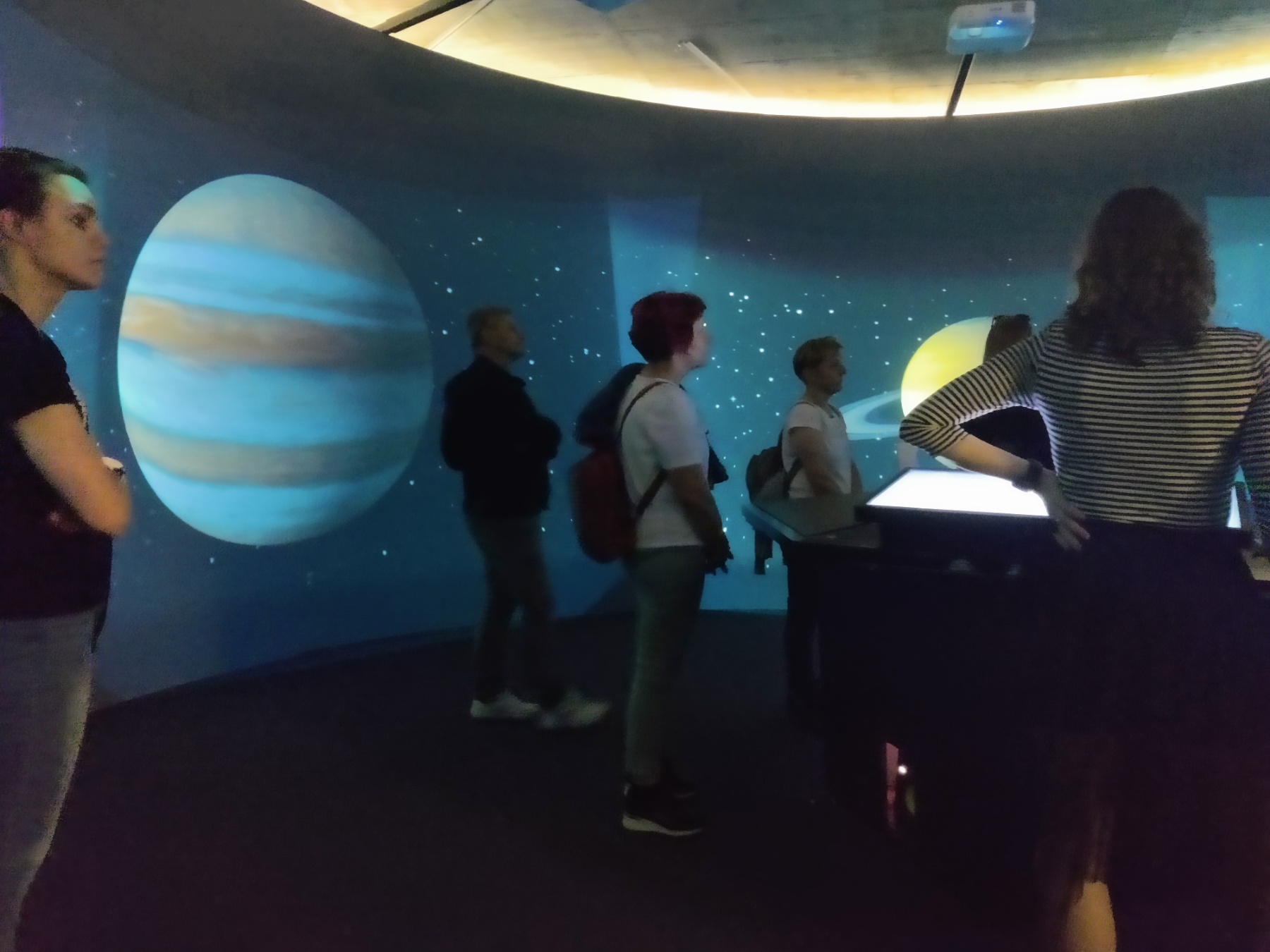 ASTRONOMIJA U VRTIĆU Odgojiteljice iz vrtića Stonoga na zaključnoj mobilnosti Erasmus+ projekta u Sloveniji ASTRONOMIJA U VRTIĆU Odgojiteljice iz vrtića Stonoga na zaključnoj mobilnosti Erasmus+ projekta u Sloveniji