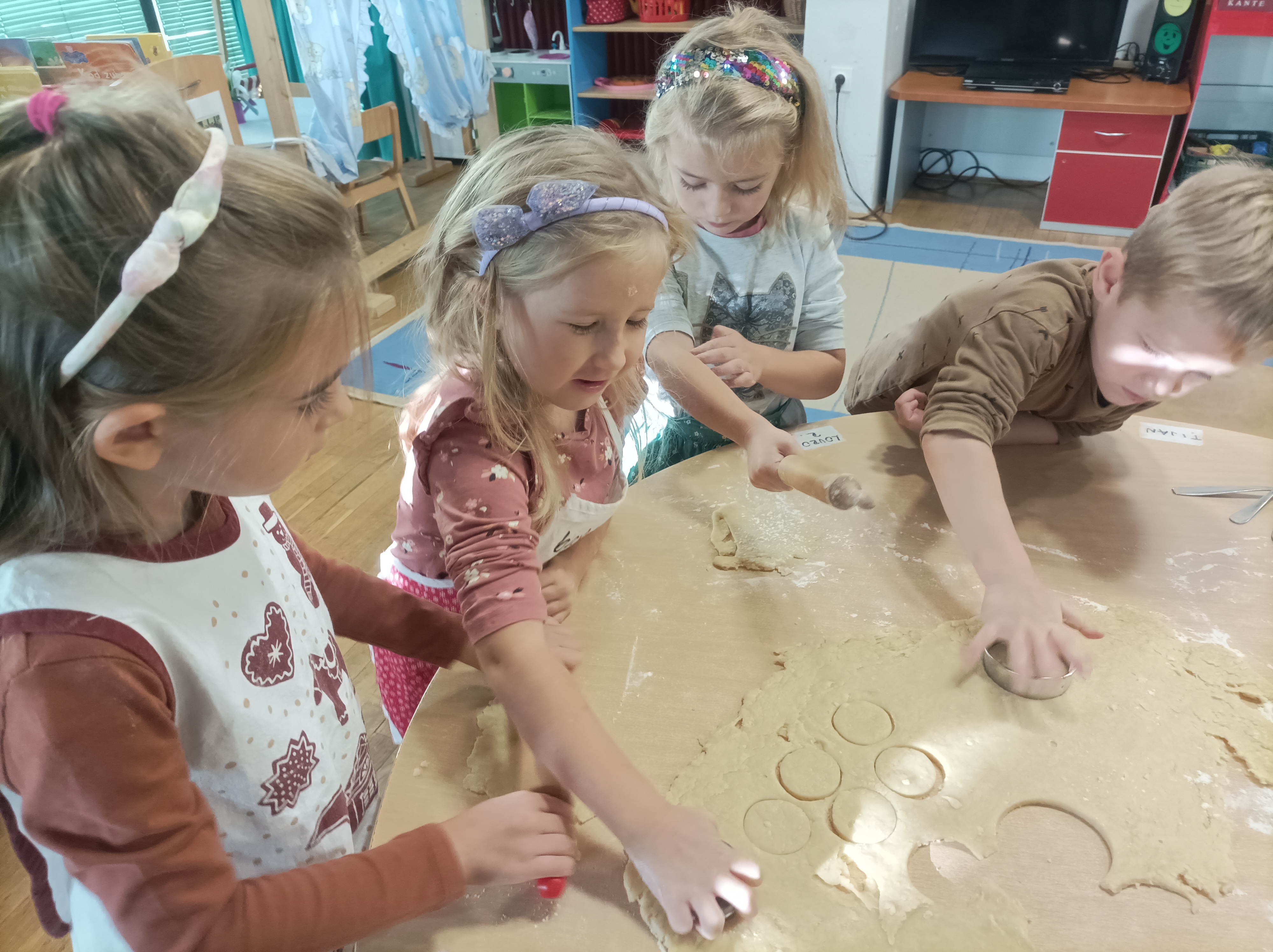 FOTO Iskrice iz PO ‘Maslačak’ obilježili Dane kruha – sami radili delicije