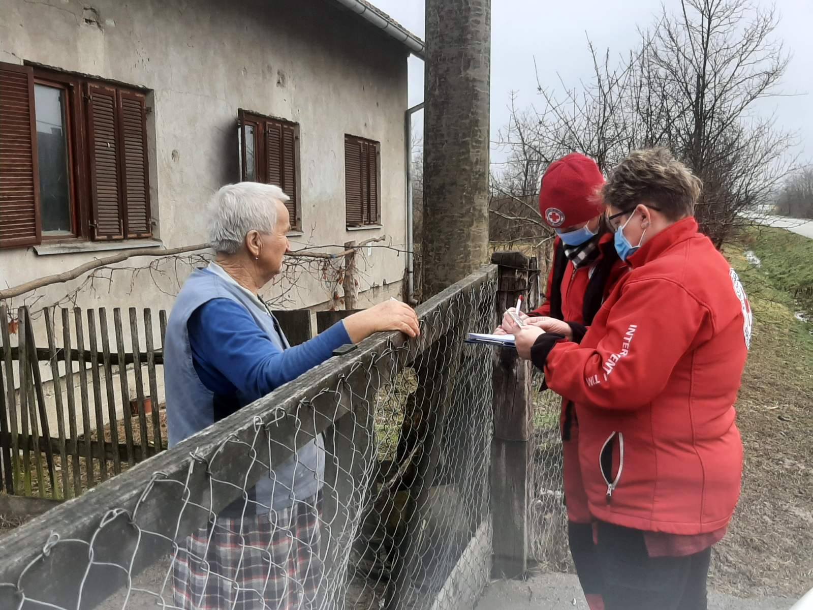 FOTO I ovog tjedna su naši timovi Crvenog križa na potresom pogođenom području