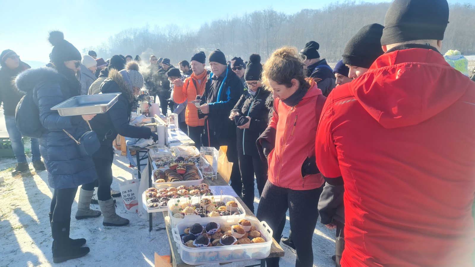 Ekipa iz ‘Međimurskih slatkiša’ pripremila 2. 800 obroka na Vincekovom pohodu