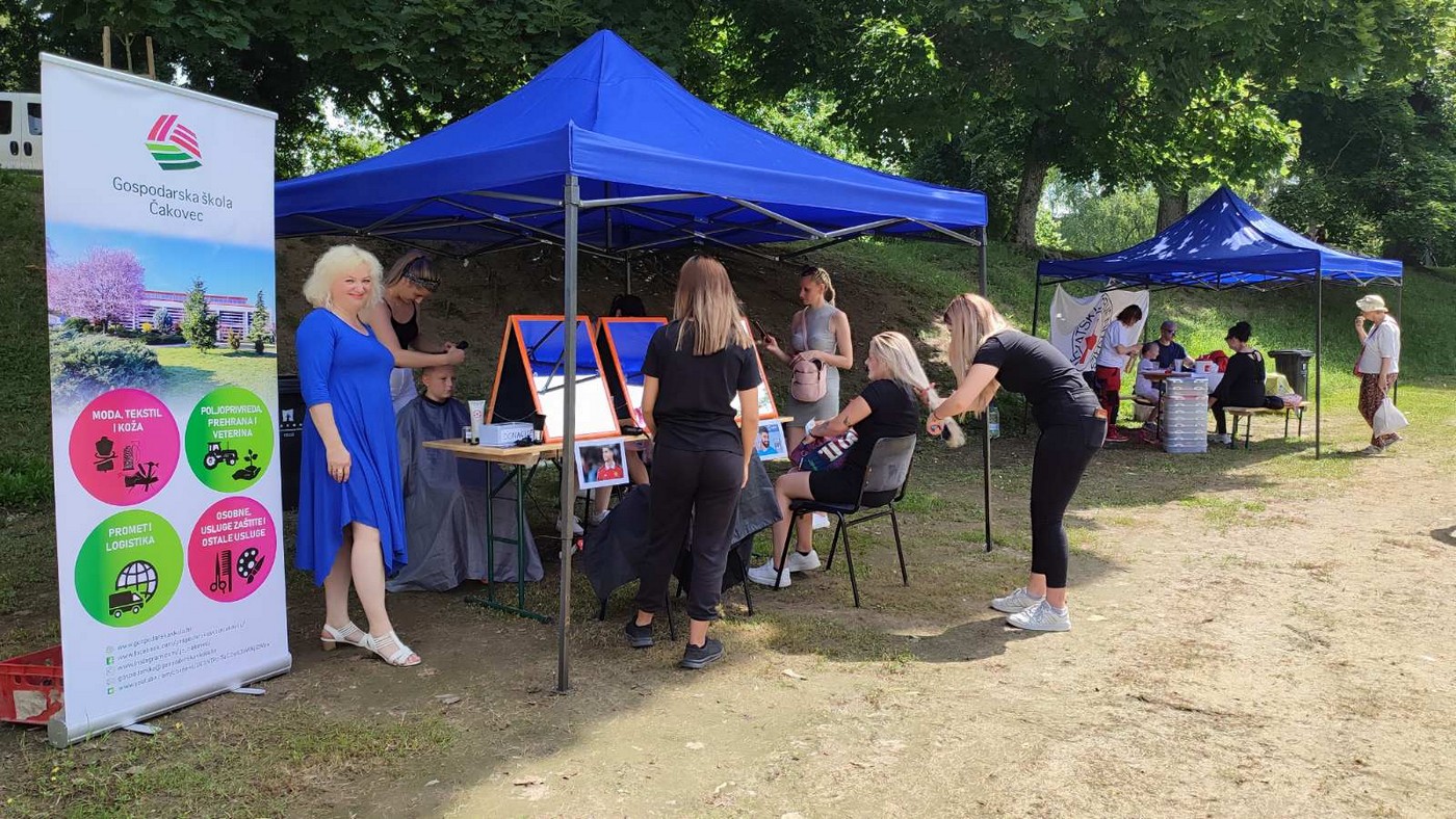 Učenice Gospodarske škole