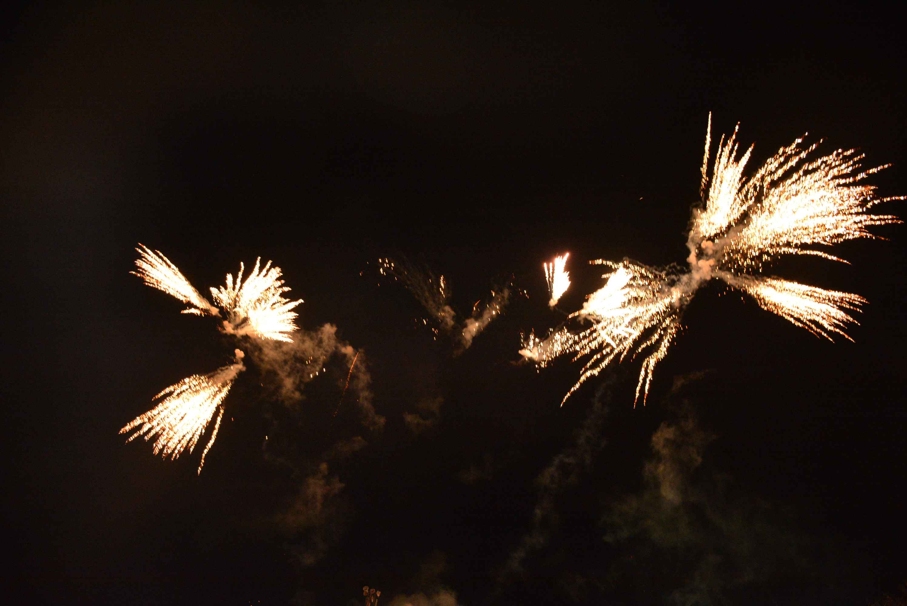 FOTO/VIDEO Čakovec veselo proslavio dolazak 2024. uz ritam ‘Noćne smjene’ i puni trg