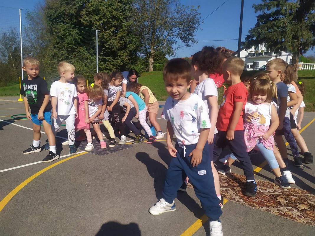 SPORT I DRUŽENJE Mališani iz vrtića ‘Maslačak’ uključili su se u obilježavanje Europskog tjedna sporta