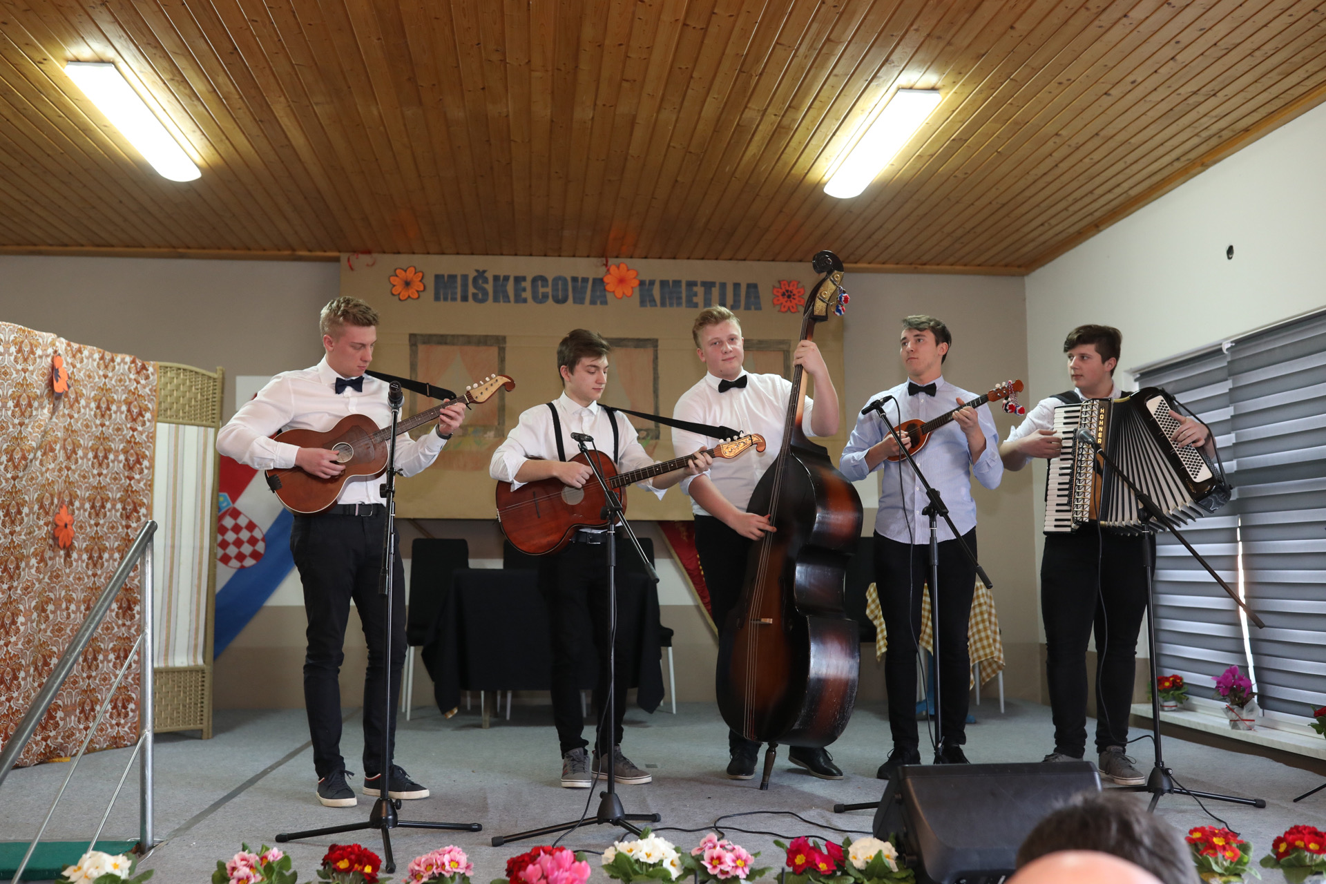 Priredba uz Dan žena u Stanetincu