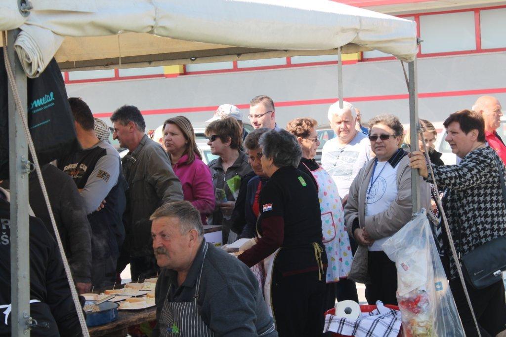 Humanitarna podjela ribica u Nedelišću
