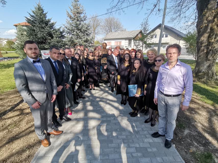 U Črečanu otkrivena bista Josipa Vrhovskog