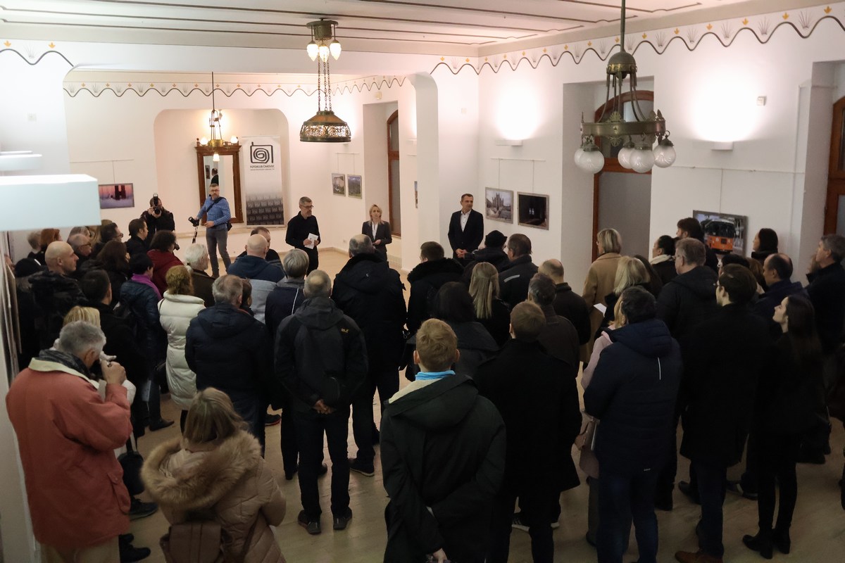 Kak rakova deca izložba