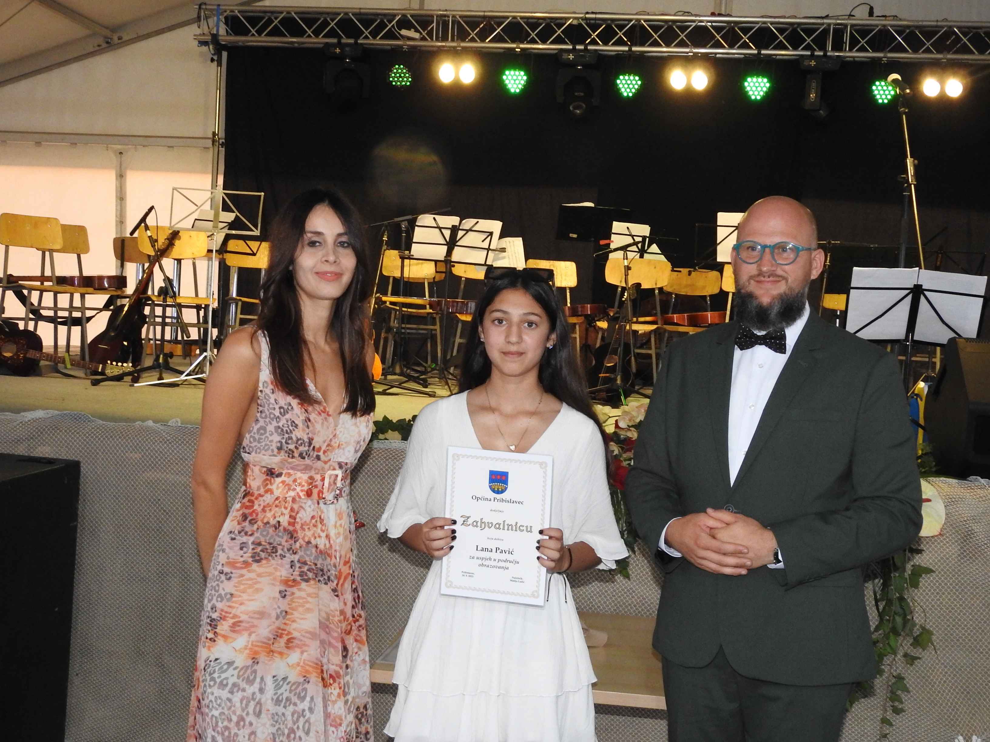 PRIBISLAVEC Jučer je na aerodromu održana svečana sjednica, pogledajte nagrađene