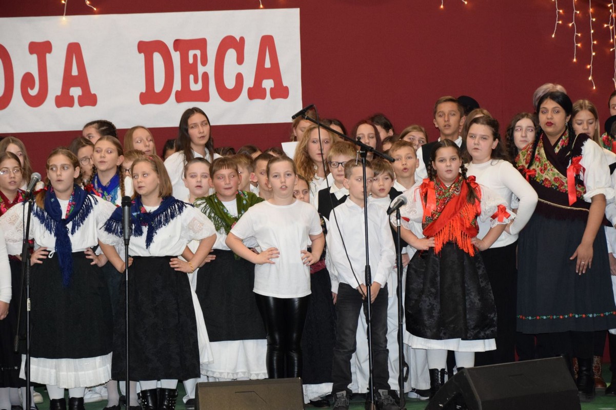 susret malih čuvara međimurske popevke dobravske Tete Lize2023 susret malih čuvara međimurske popevke dobravske Tete Lize2023