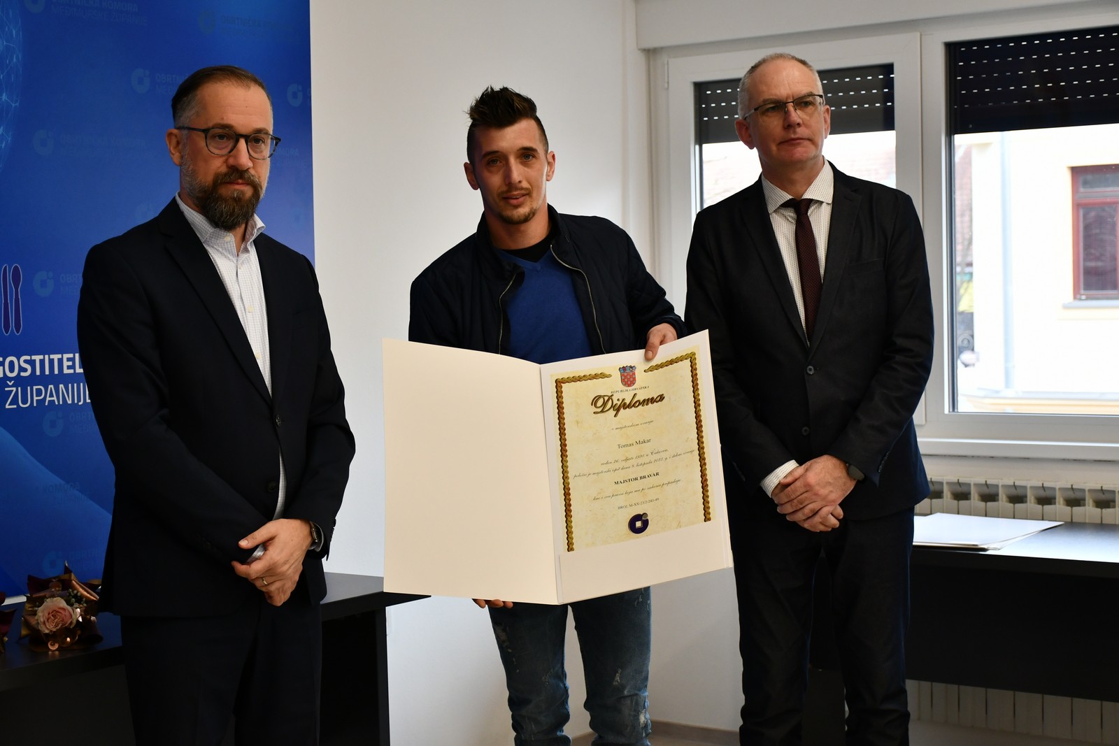 DODJELA MAJSTORSKIH DIPLOMA 37 majstora svog zanata s radošću primilo diplomu!