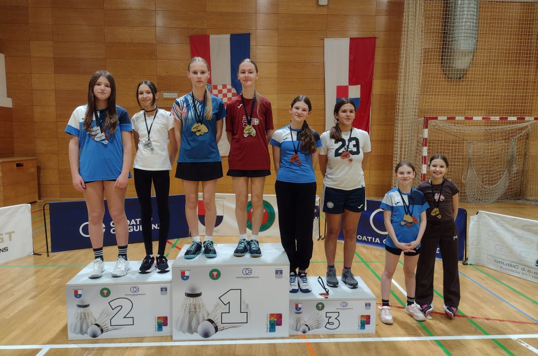 badminton liga mladih (2) badminton liga mladih (2)