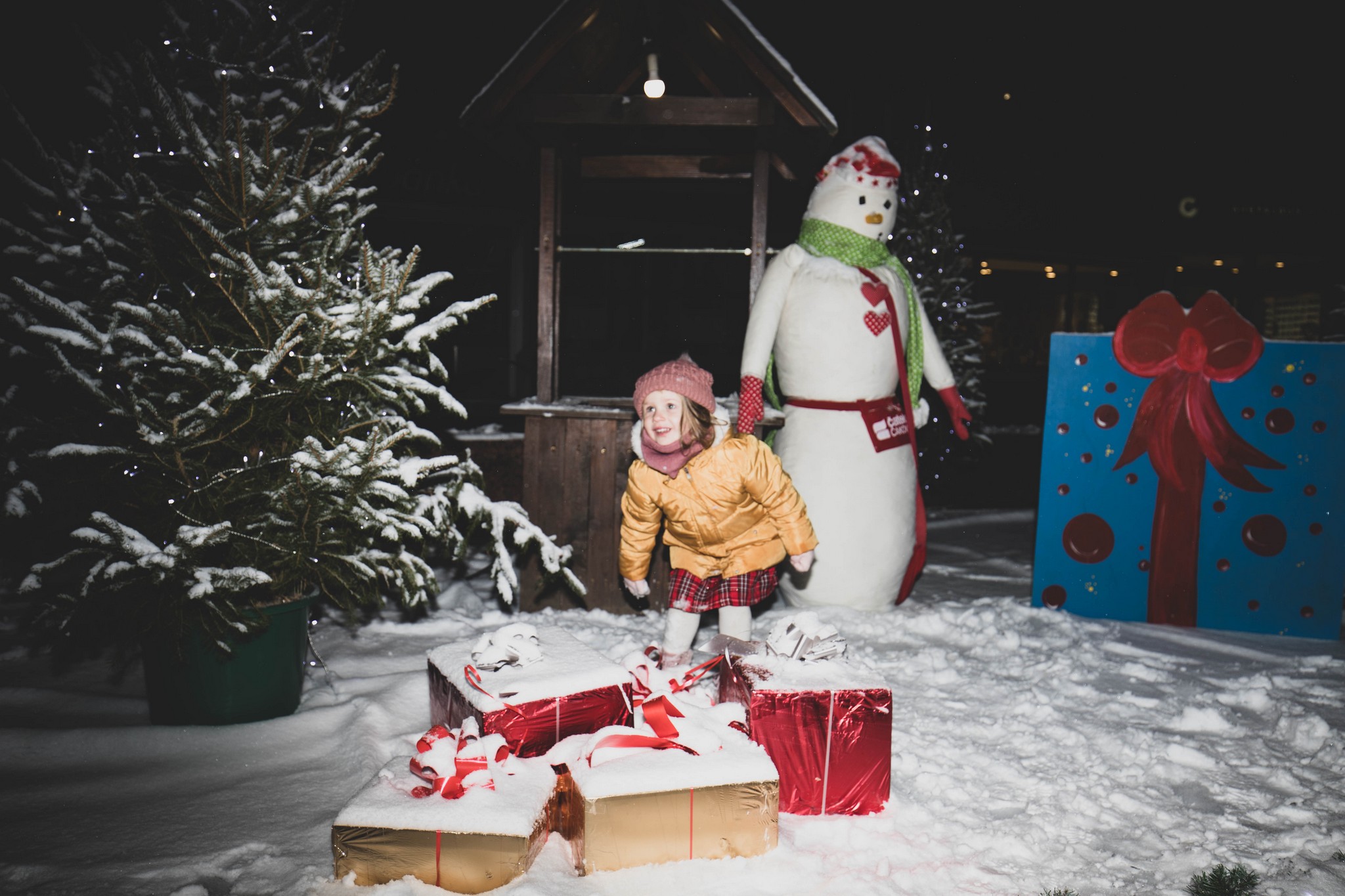 Mališani uživali u sanjkanju, snježna dekoracija centru Čakovca dala posebnu čar