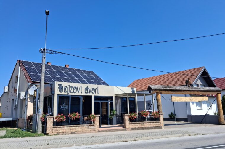 Bajzovi dvori