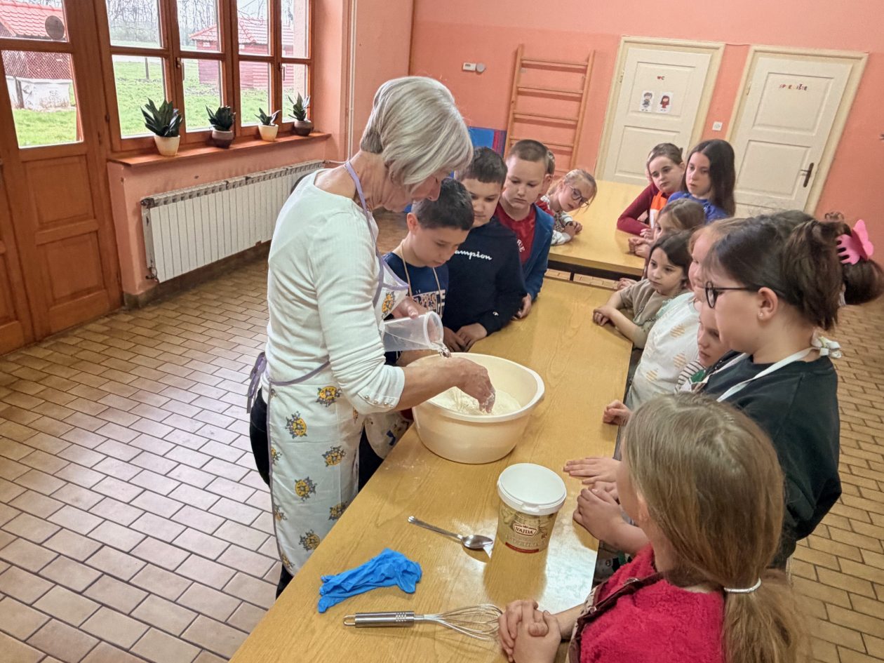 bakini recepti OŠ Vratišinec (5) bakini recepti OŠ Vratišinec (5)
