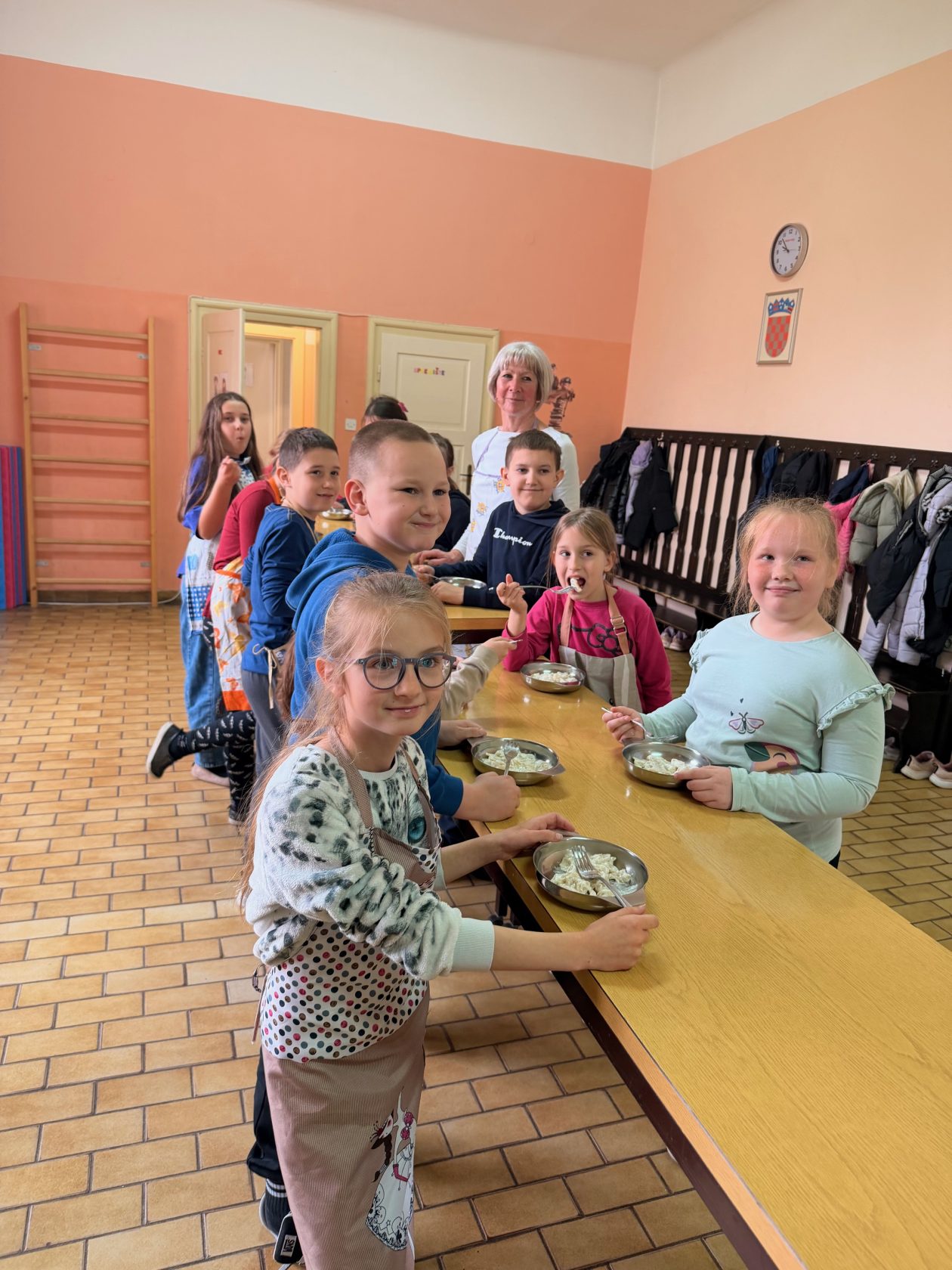 bakini recepti OŠ Vratišinec (9) bakini recepti OŠ Vratišinec (9)