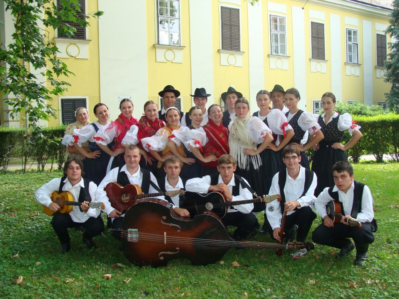 nastupzalasengrotuumadarskoj201