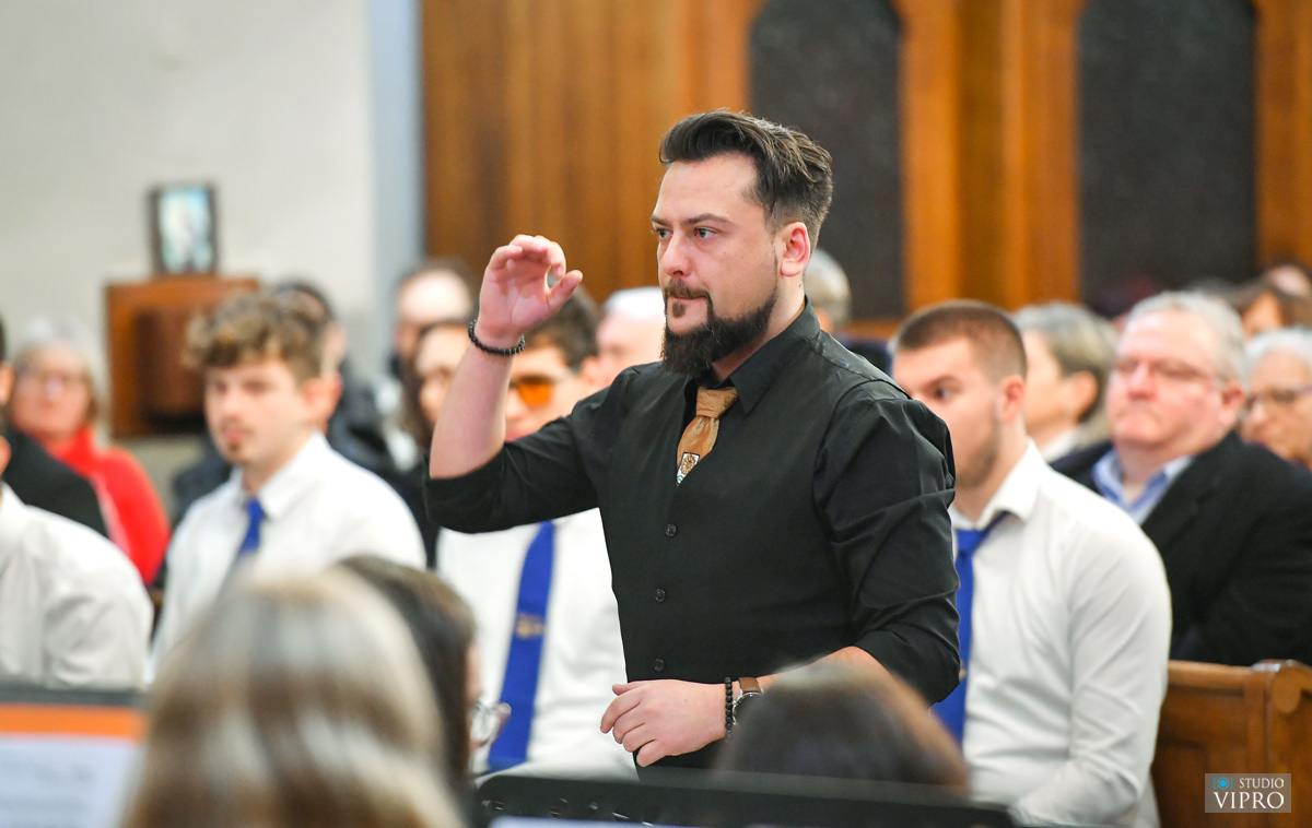 BILO JE PREDIVNO Za kraj Adventske čarolije održan koncert Puhačkog orkestra Grada Preloga