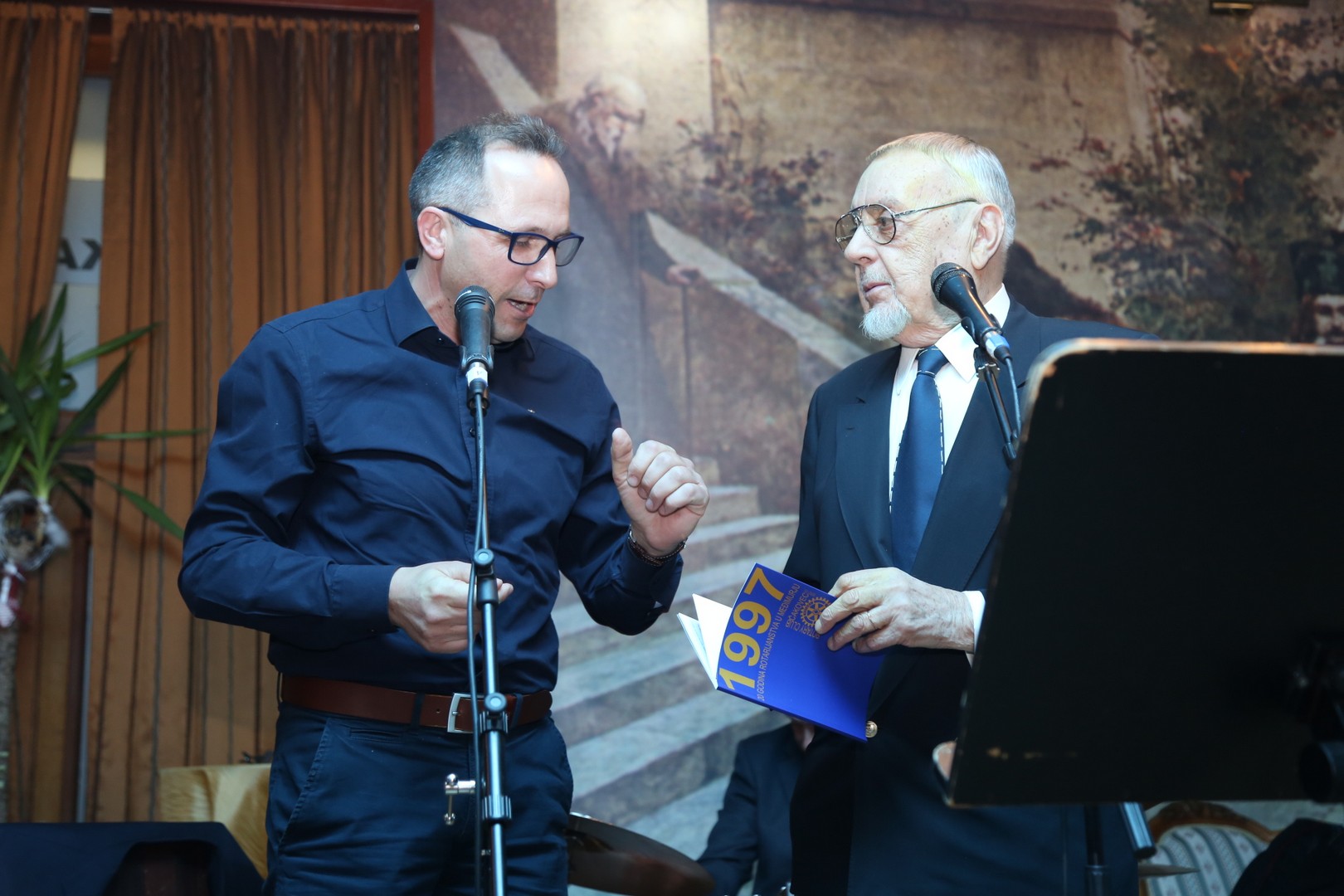 Legendarni Stjepan Jimmy Stanić u Gradskoj kavani Čakovec povodom Dana žena