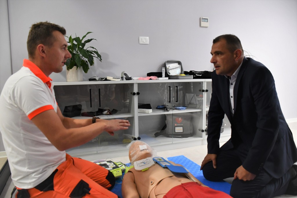 ZAVRŠILI RADOVI Svečano otvoren Edukacijski centar Zavoda za hitnu medicinu Međimurske županije ZAVRŠILI RADOVI Svečano otvoren Edukacijski centar Zavoda za hitnu medicinu Međimurske županije