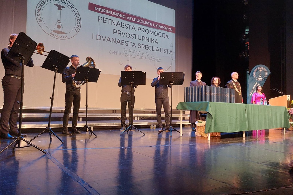 FOTO Međimursko veleučilište promoviralo 124 prvostupnika i magistra