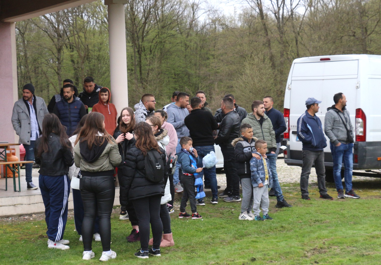 Vatrena atmosfera u Badličanu: Svi su došli vidjeti Vedrana Ćorluku u dresu Paraga