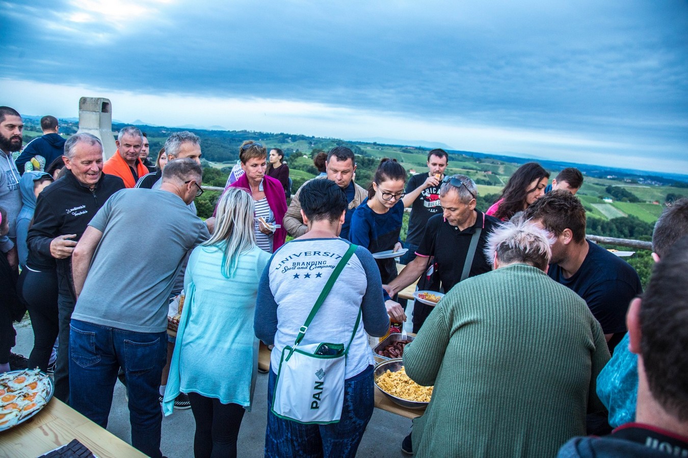 Doček ljeta na Mađerkinom bregu