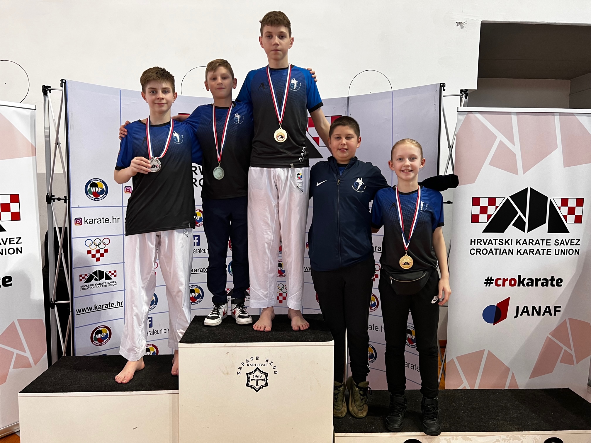 Image 5663609 (auto)