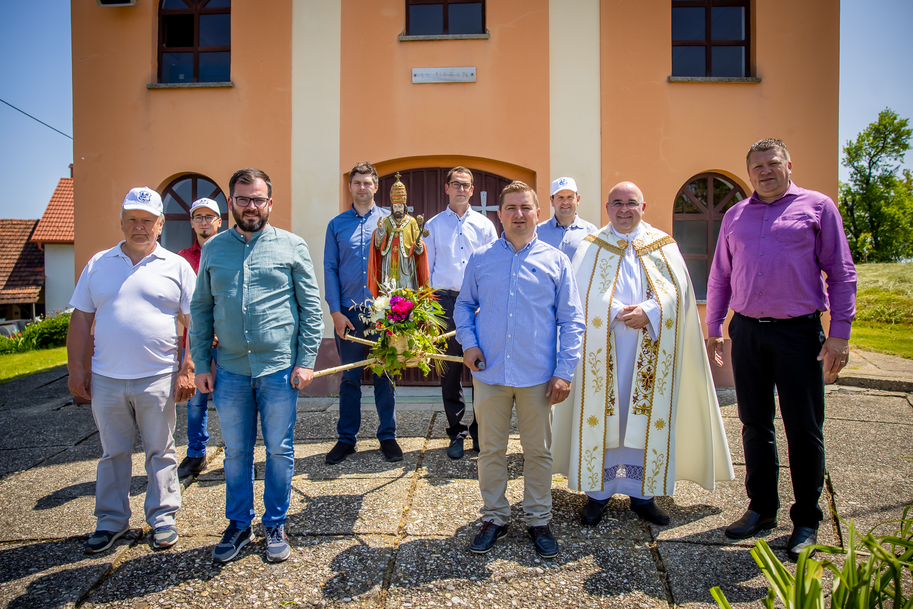 SLAVILO SE U BREGIMA Blagoslov vinograda i proštenje u Svetom Urbanu