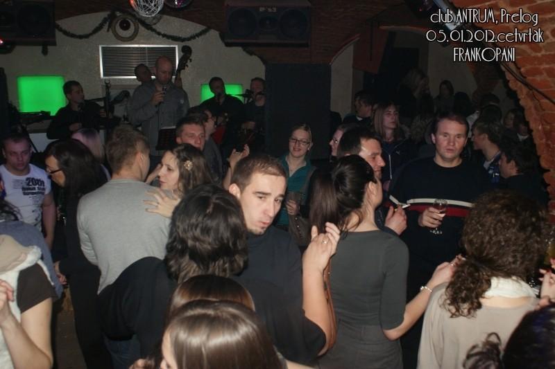 slika0010 Antrum (Četvrtak, 5.1.2012) slika0010 Antrum (Četvrtak, 5.1.2012)