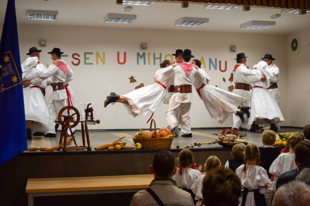 1224822051680842183442353129157