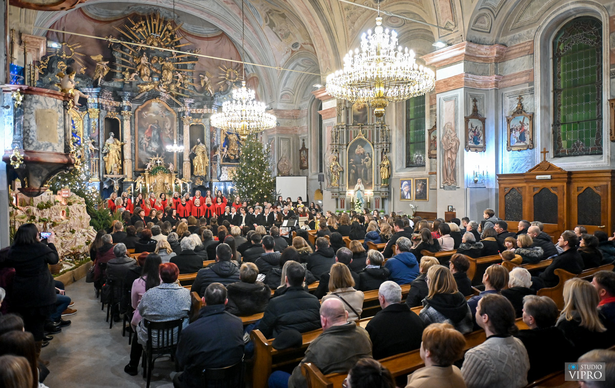 Održan tradicionalni božićni koncert svih zborova s područja Grada Preloga