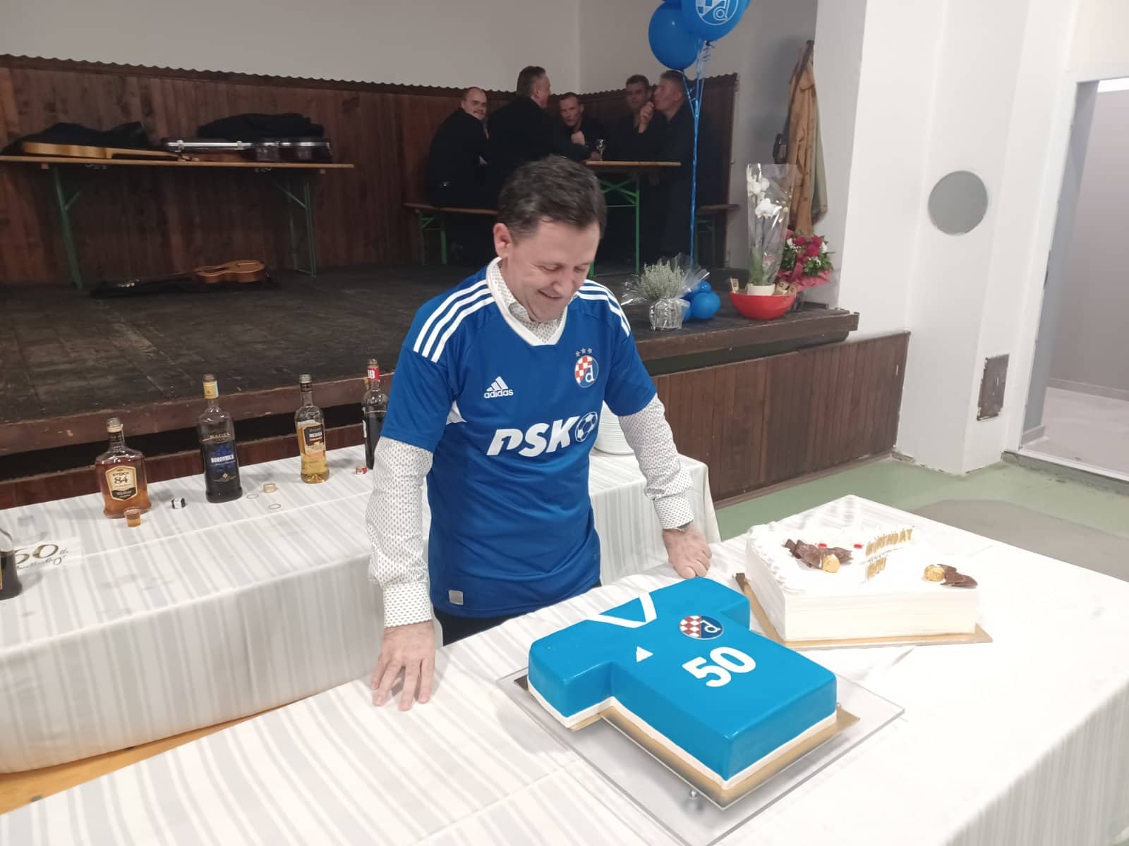 SVE JE BILO U ZNAKU DINAMA Anđelko Bukal iz Gornjeg Hrašćana proslavio pedeseti rođendan!