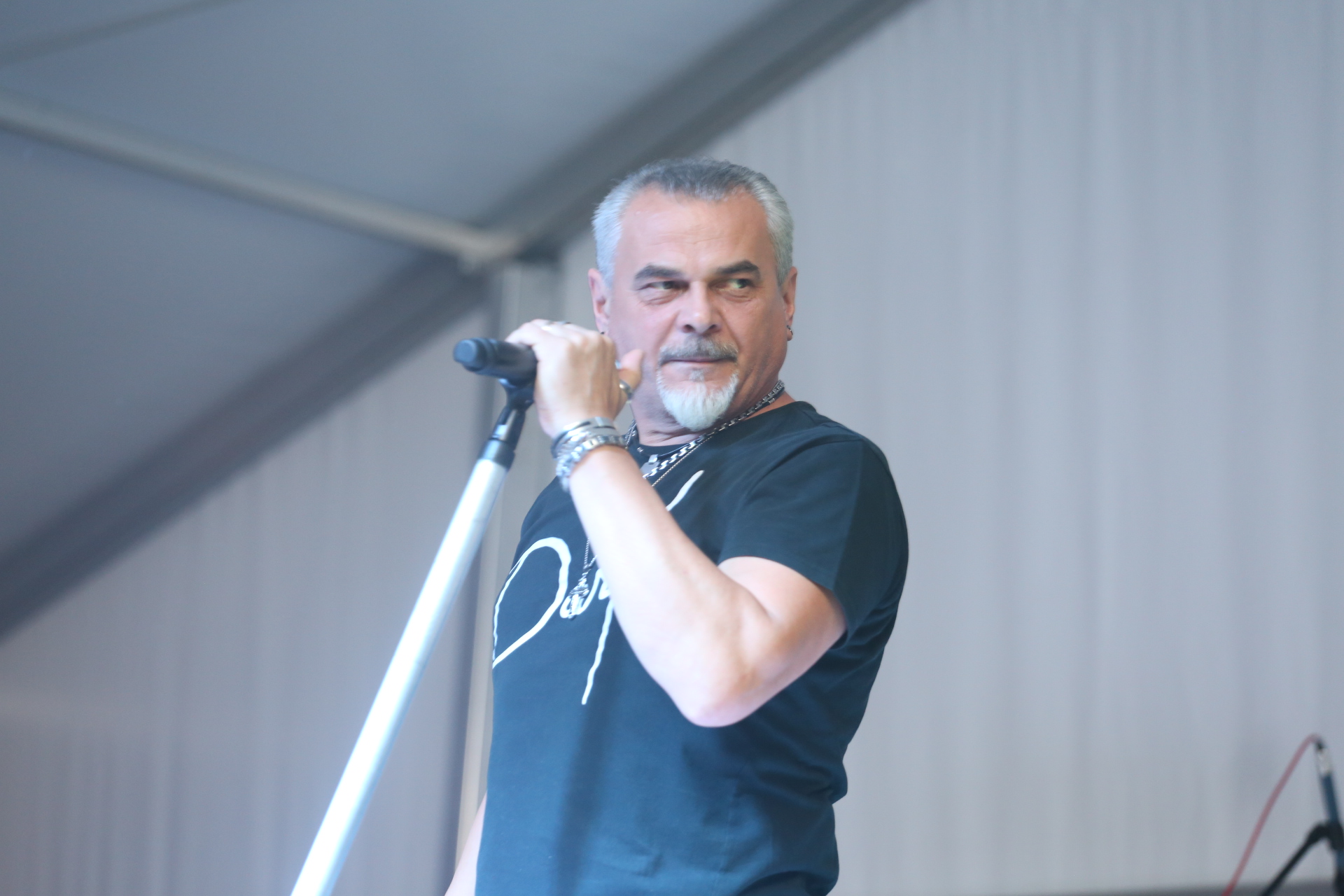 LJETO UZ MURU Pero Galić i Opća opasnost svojim hitovima oduševili publiku u Murskom Središću LJETO UZ MURU Pero Galić i Opća opasnost svojim hitovima oduševili publiku u Murskom Središću