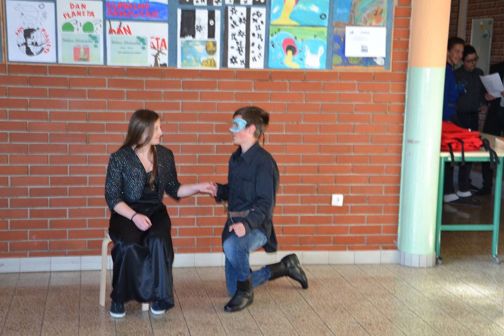 1309058010154078873419827204903