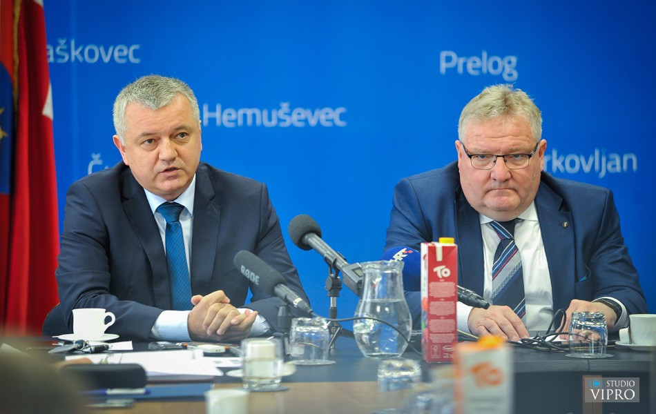 NA POTPISIVANJU UGOVORA I MINISTRI Kroz 18 mjeseci dvadesetak stanova u Prelogu