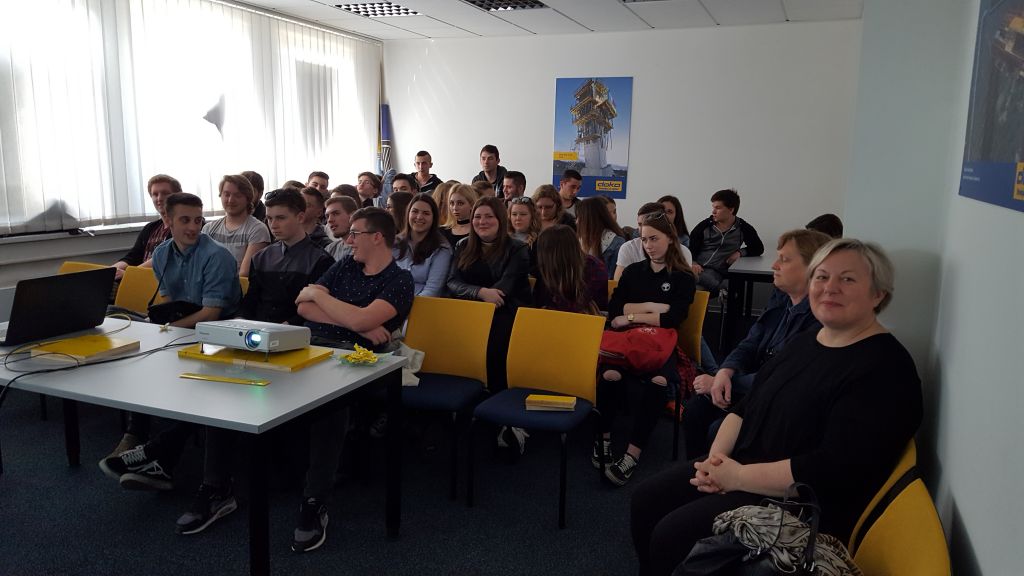 20170324110740592180