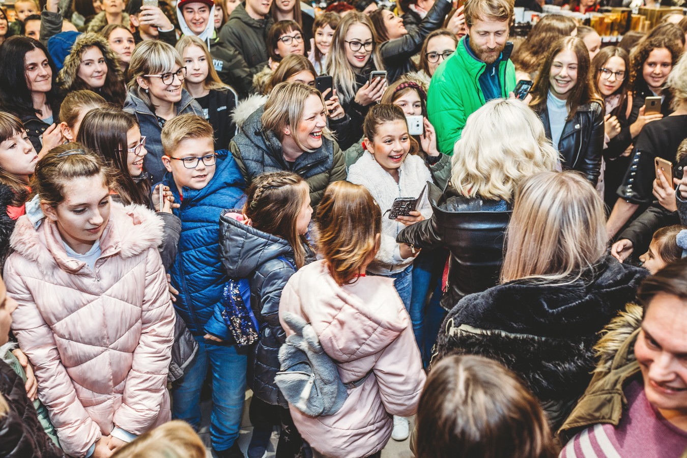 Maju Šuput u Galeriji Sjever dočekali brojni obožavatelji